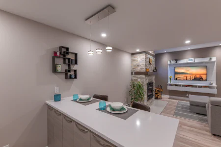 Cuisine : 2057 Rue de Breda