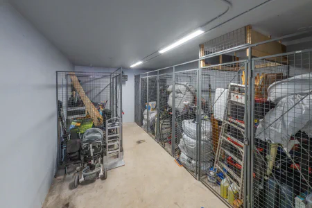 Rangement : 185 16e Avenue